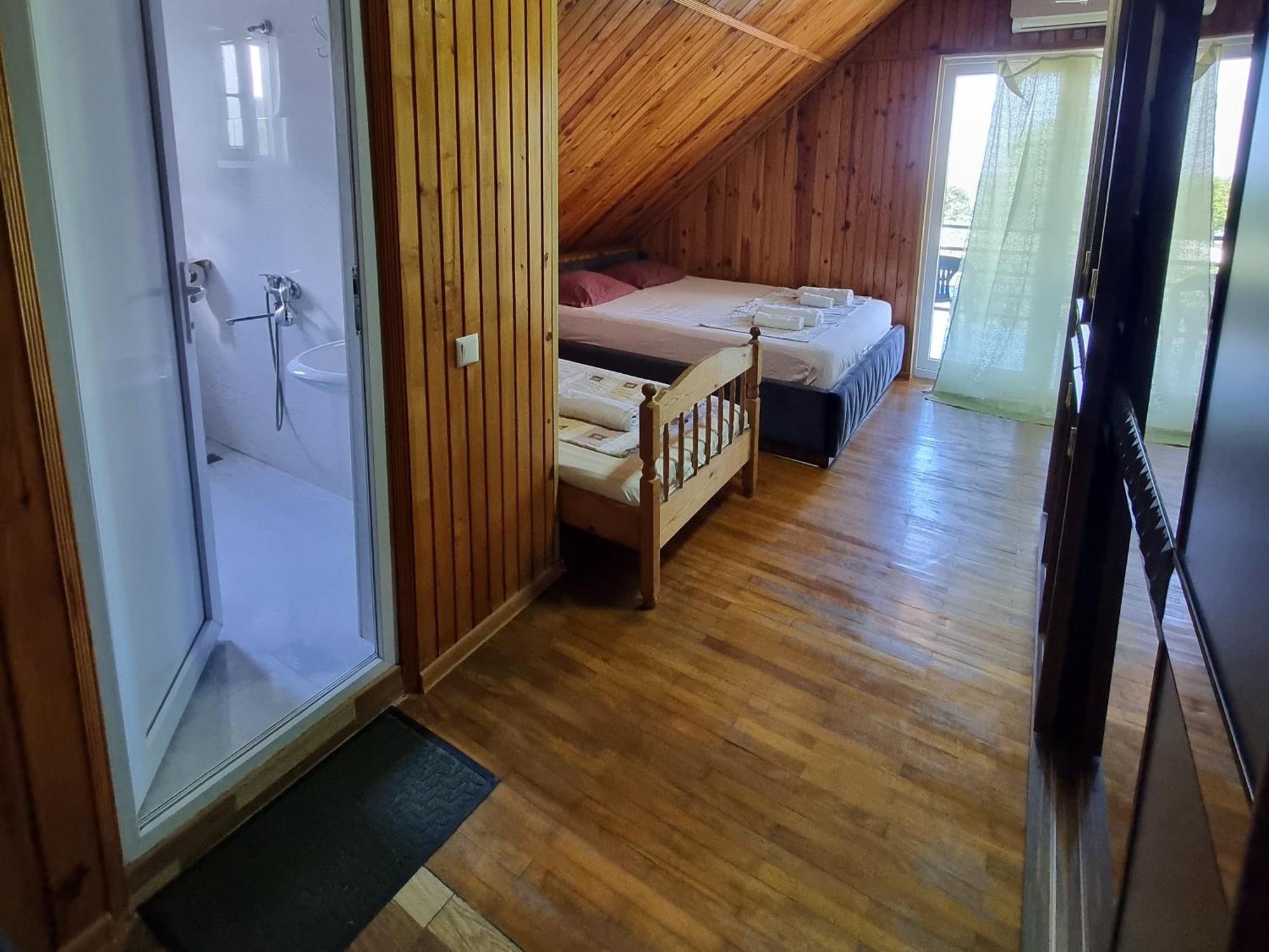 David Dali House Hotel Batumi Ngoại thất bức ảnh